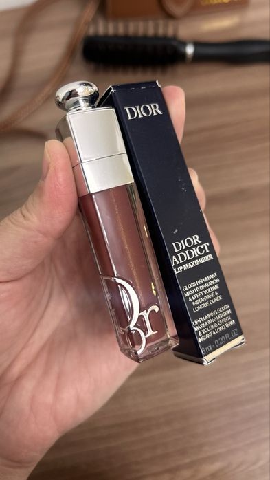 блеск для губ Диор