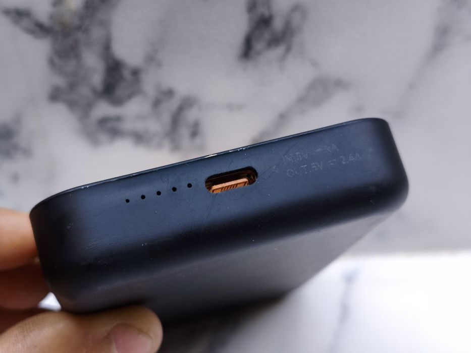 MINISO Power Bank для iPhone 5000 мА·ч