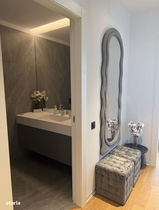 Inchiriez apartament 3 camere | Yacht Kid