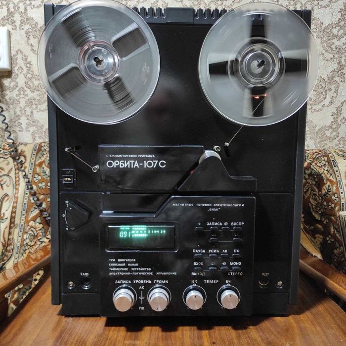 Катушечный магнитофон Орбита 107
