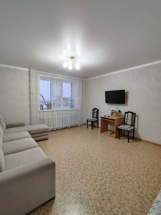 Продается трёхкомнатная квартира.  Береке.