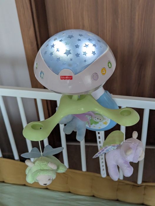 Музикална въртележка за бебешко легло Fisher price