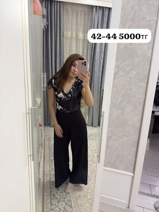 Все платья по 5000 тг