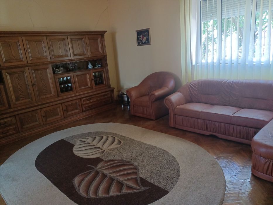 Casă de vânzare în centrul localității Vinga