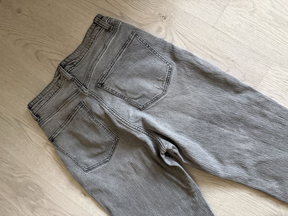 Blugi zara gri 38