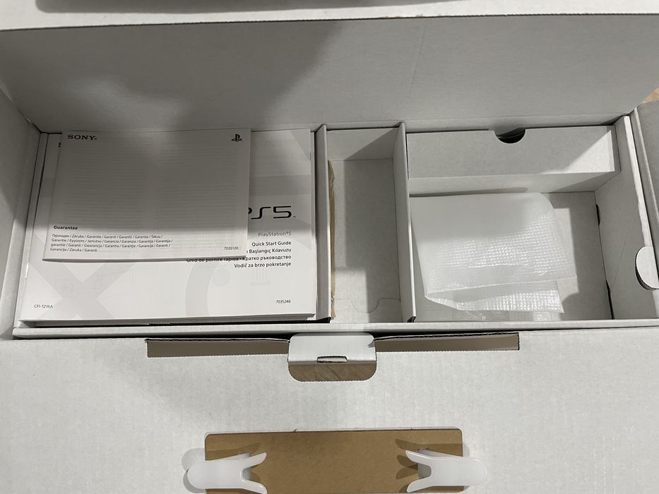 PlayStation 5 - диск версия (като нов)