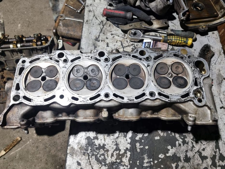 Головка блока 2UZ б/у