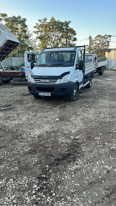 Inchiriez Miniexcavator