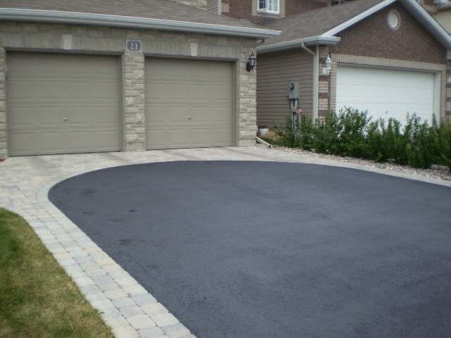 Asfaltare curte, drumuri, parcare, alei – executate cu profesionisti