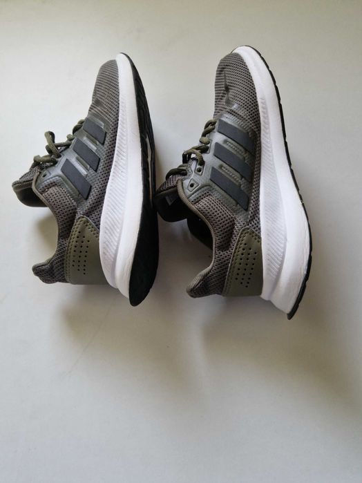 ADIDAS RUNFALCON оригинални маратонки