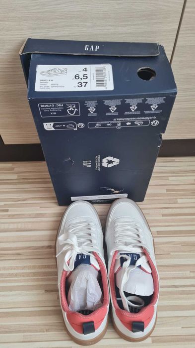 Adidasi/Sneakers GAP noi cu eticheta