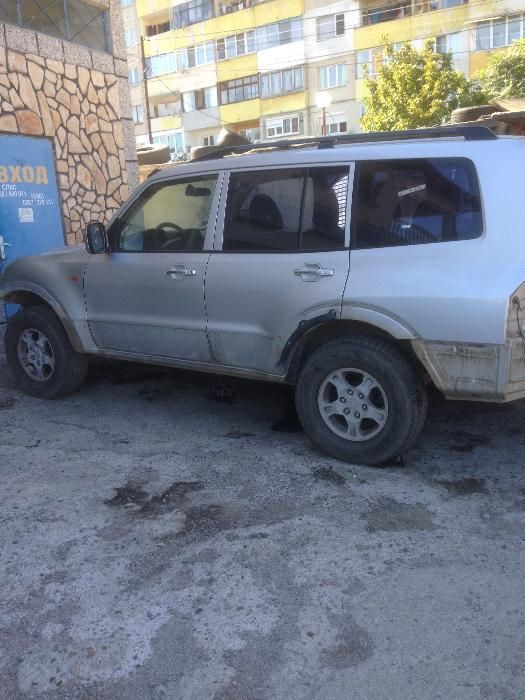 Mitsubishi Pajero 3.2 дид 2003г. ,автоматик, aвтомобила е на части гр ...
