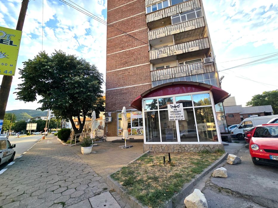 Дава се под наем Магазин в Асеновград - 49 кв.м за 410 € - Снимка #4