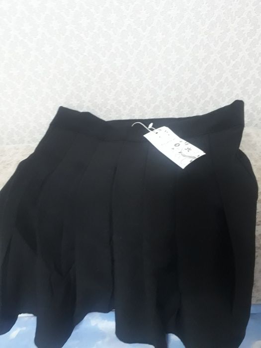 Юбка на девочку новая