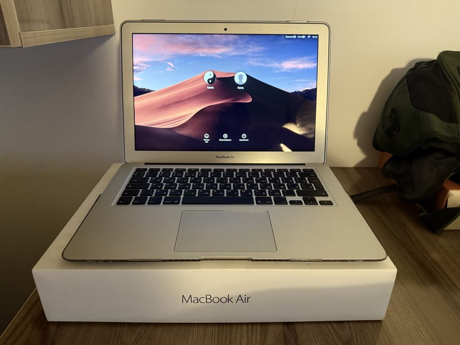 Продам MacBook Air 13