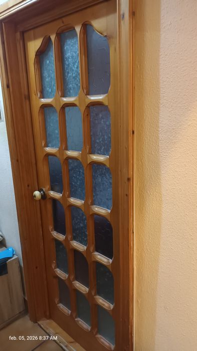 Uși lemn masiv ,brad