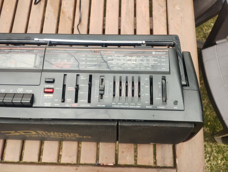 Радиокасетофон Hitachi 3d 80