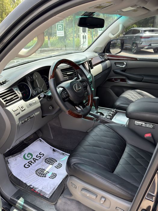 Srochno Lexus LX 570 Sotiladi!