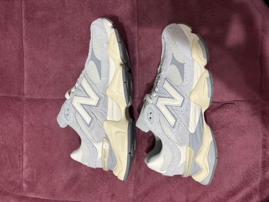 New Balance 9060 - marimea 45 NOI