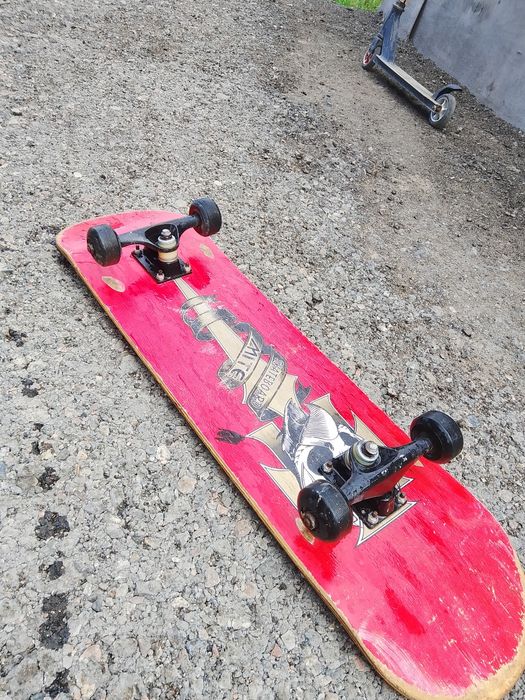 Скейтбордь skatebord