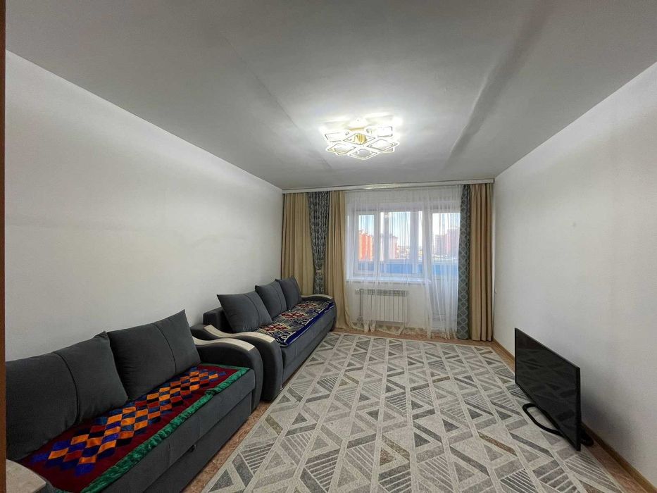 продам 2 комнатную 53 м2 район IT лицея