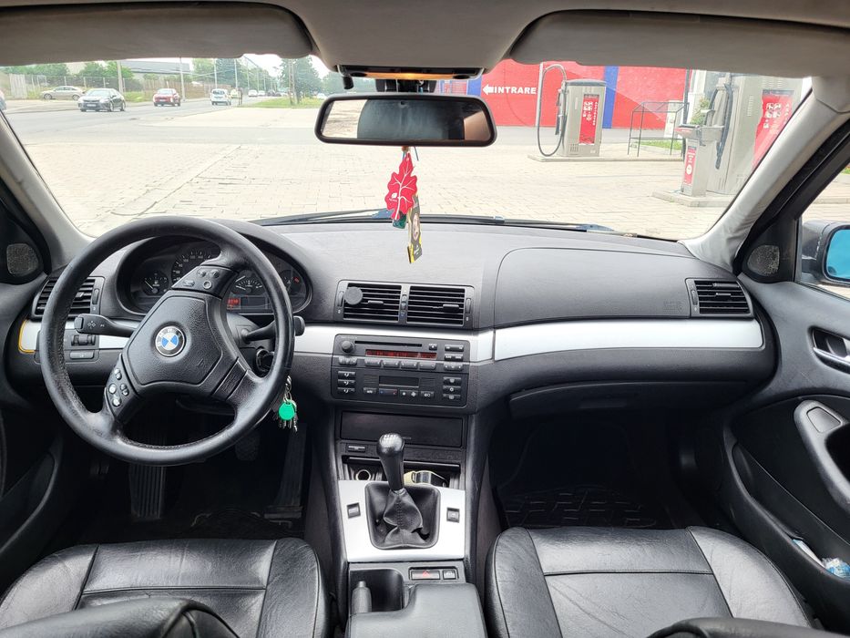 BMW 3 Series 2002 — imagine 3