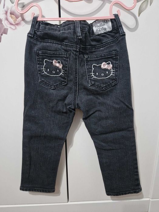 Дънки и клинове за момиче