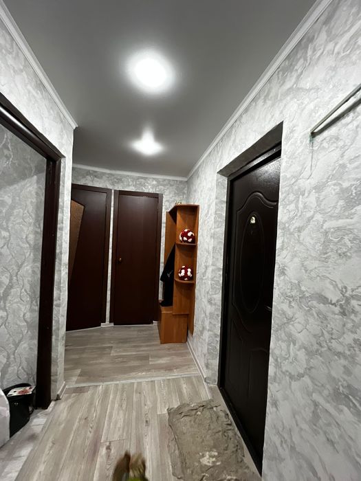 Продаю 2 комнатную квартиру в старом городе ру