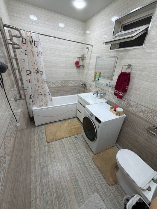 Srochna arendaga beriladi 4 etajli kotej