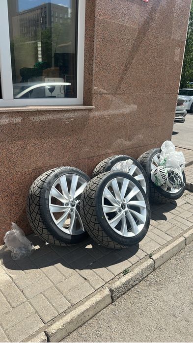 Диски с резиной (комплектом)