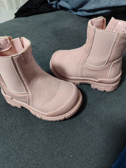 Детски Боти reserved