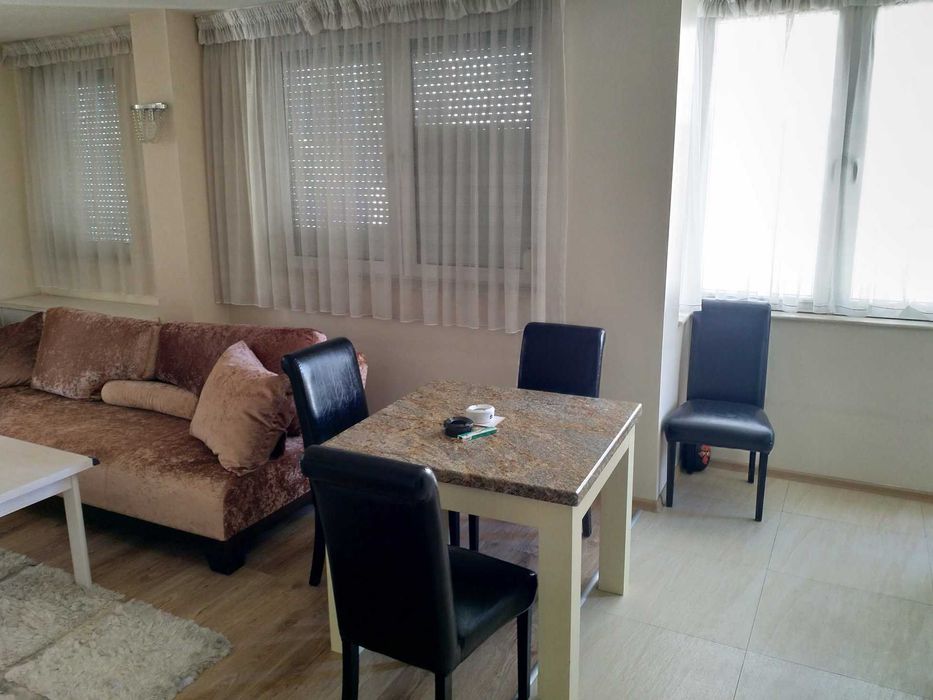 Дава се под наем Двустаен апартамент в Пловдив, Кършияка - 65 кв.м за 459 € - Снимка #3