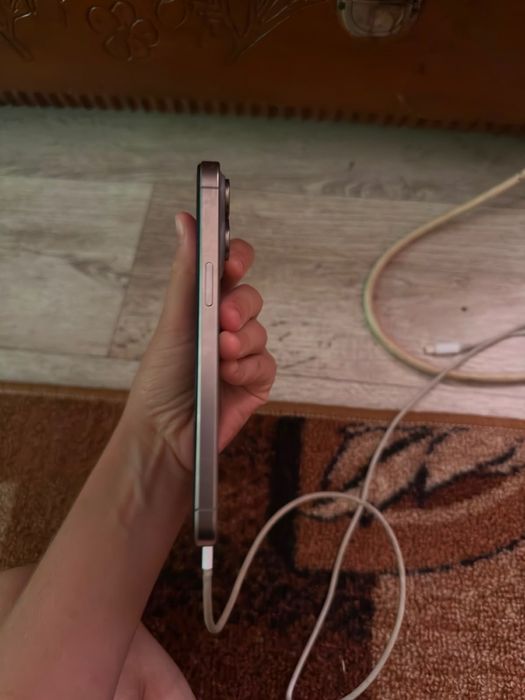 Срочно продам iPhone 15 pro max