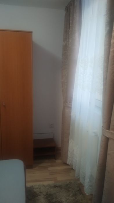 P.F Închiriez Ap 2 camere