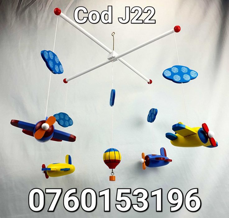 Carusel mobil din lemn cu Avioane, Balon-Pt patut la bebelusi - J22