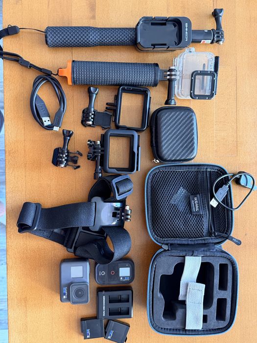 gopro hero 6+2 baterii originale+accesorii putin folosit