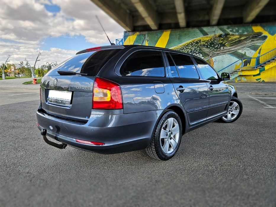 SKODA Octavia 2010 — imagine 5