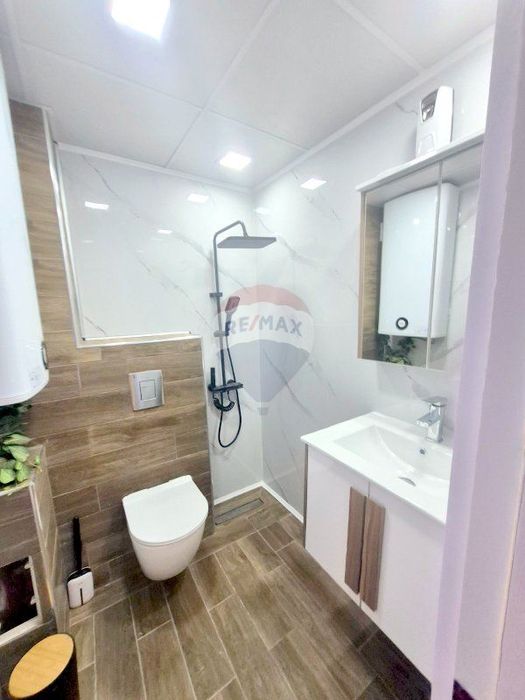 Дава се под наем Двустаен апартамент в Варна, Базар Левски - 40 кв.м за 433.5 € - Снимка #9