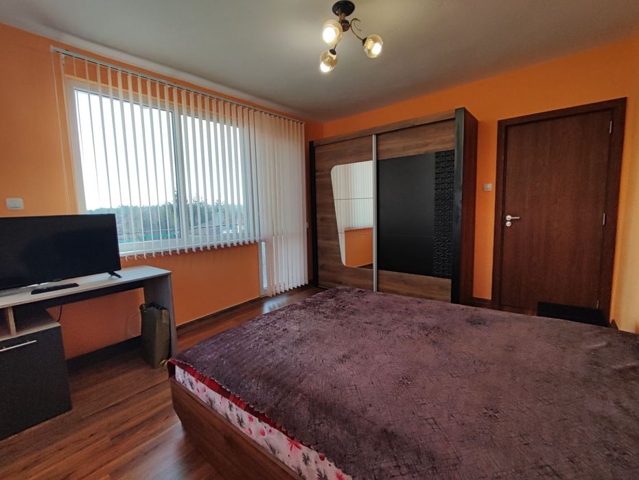 Продава се Етаж от къща в Генерал Тошево - 240 кв.м за 202 €/кв.м - Снимка #15