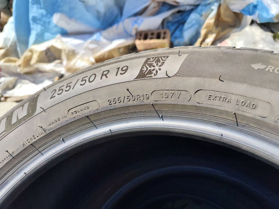 255/50 R19 michelin