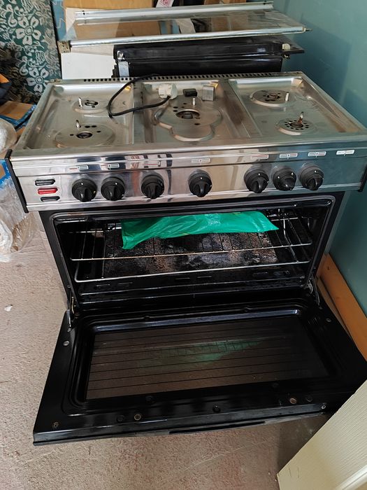 Газовые плиты две штуки