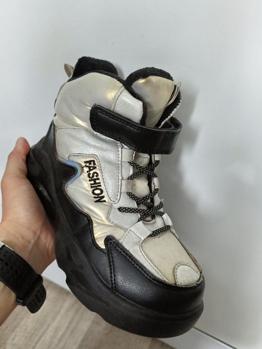 Ботинки для девочки