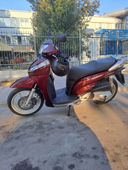 Скутер Хонда Sh 300