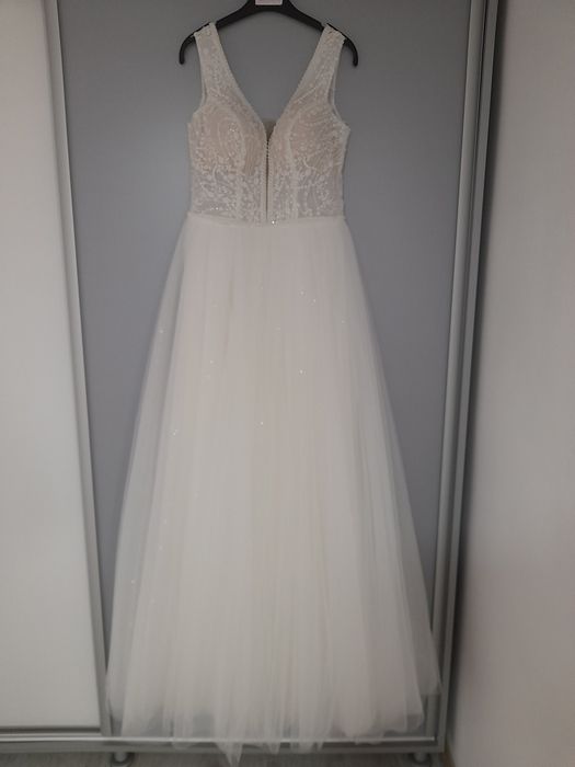 Vând rochie de mireasă