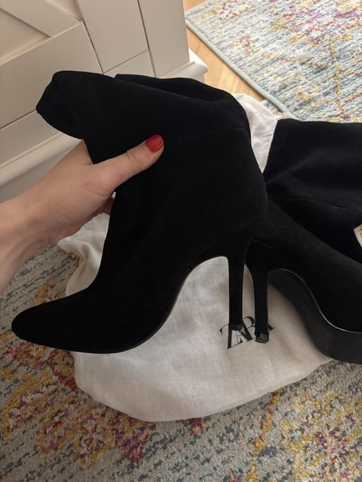 Cizme din piele intoarsa Zara