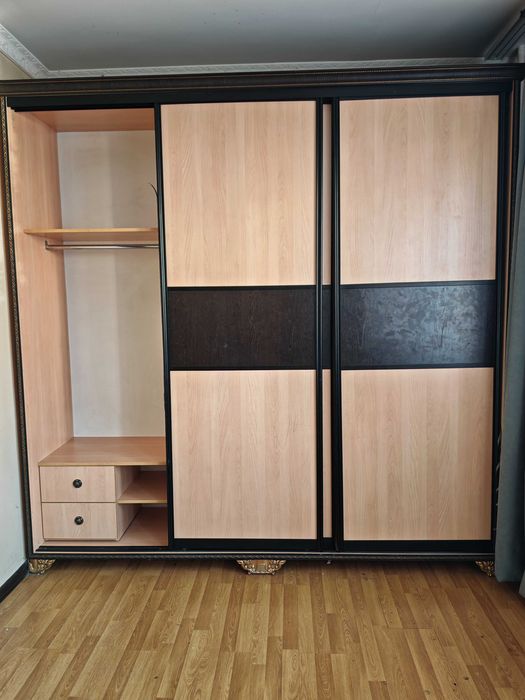 Шкаф купе большой