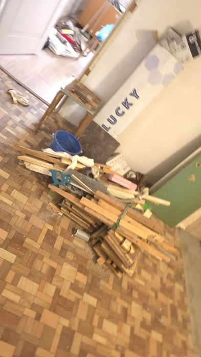 Отдам даром забирать с Тузель 3 квартал.