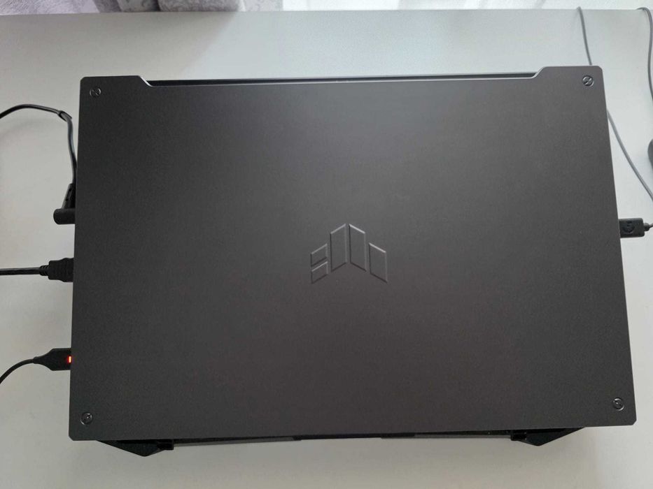 Laptop ASUS TUF F17 2.5 TB stocare, 32 GB RAM