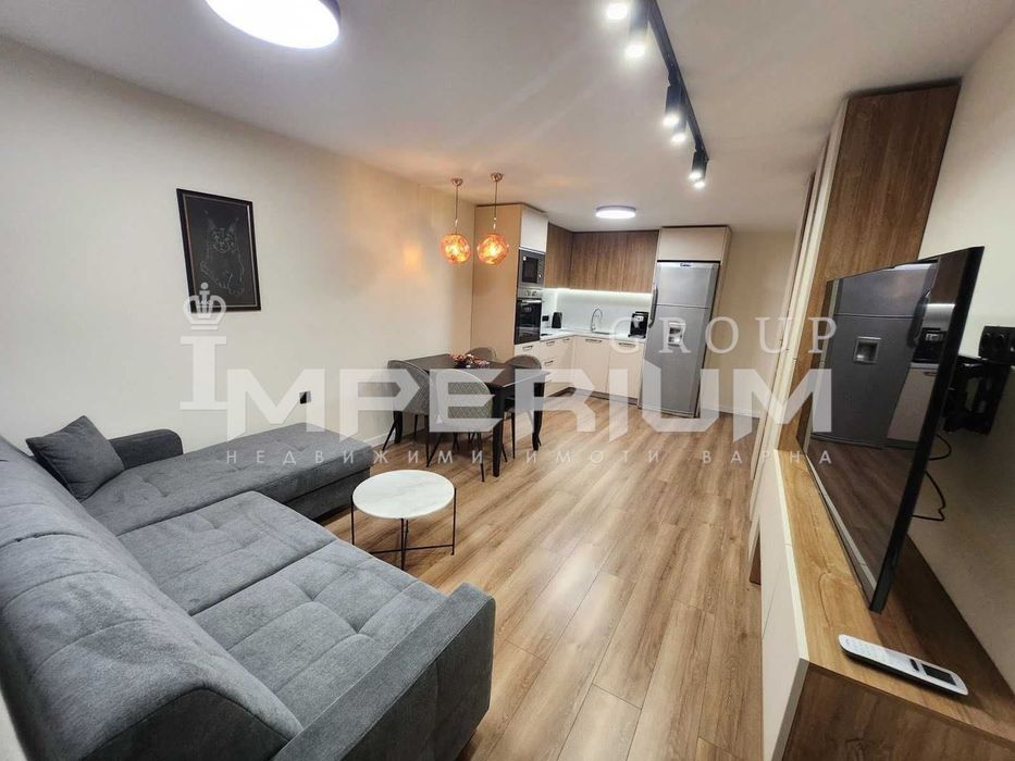 Луксозен Тристаен апартамент под наем в района на кв. Чайка, гр. Варна