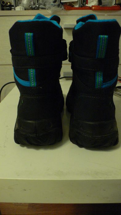 Обувки/Маратонки:LEVIS,Babolat,Asics. Боти: SUPERFIT GoreTex: 40(39).